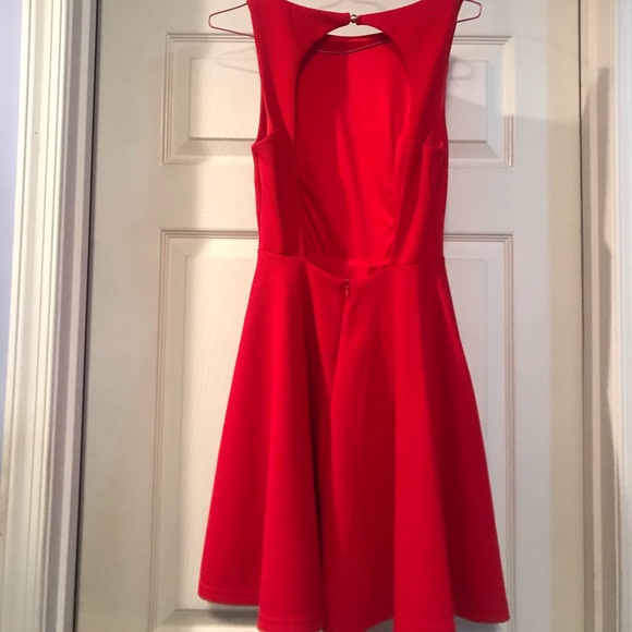 Gal About Town Red Skater Dress - NWT - Picture 5 of 6